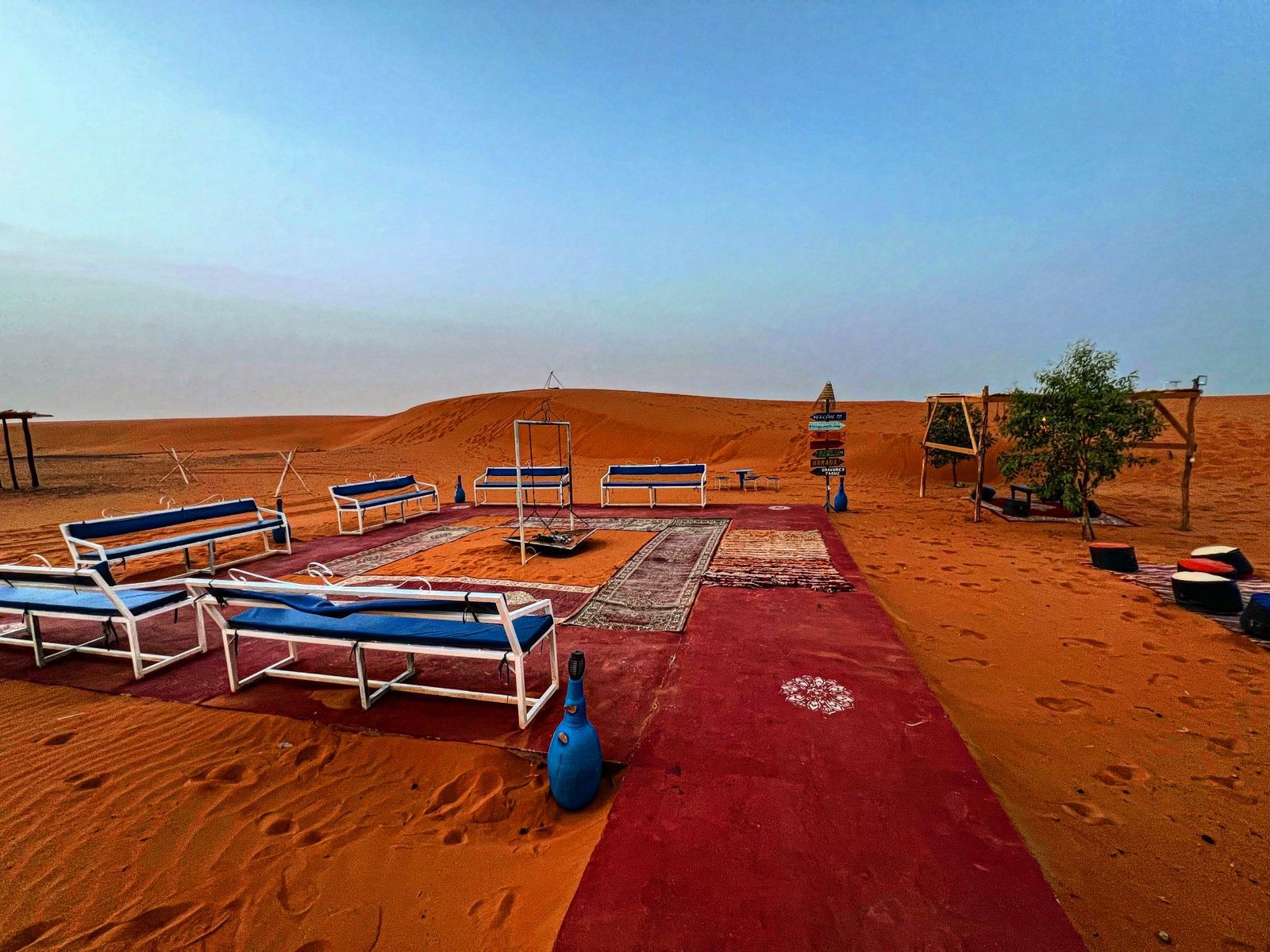 viajeros preparados para una excursión al Sahara de Merzouga